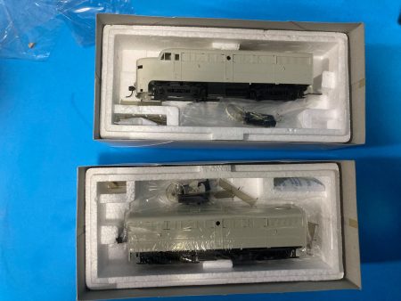 HO scale train - Precision Craft Models 287 ALCO FA FB diesel set Online