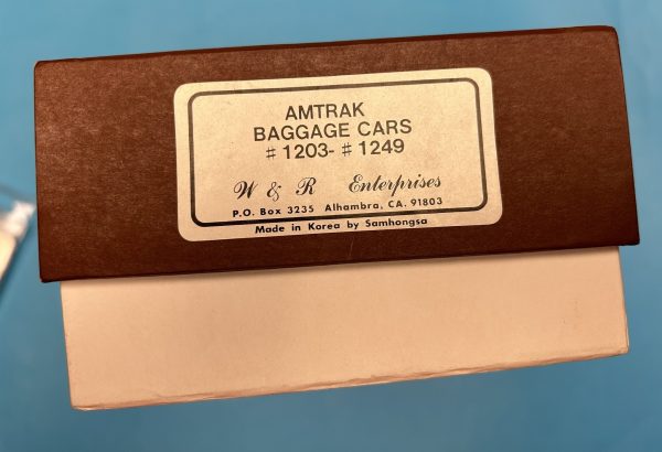 HO scale train - Samhongsa Amtrak Baggage Cars - 2 car set Sale