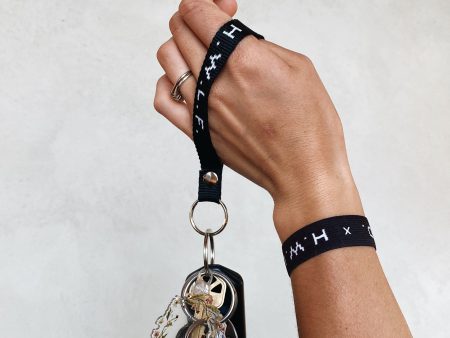 RESTOCKED! CLASSIC HWLF | BLACK | KEYCHAIN Online now