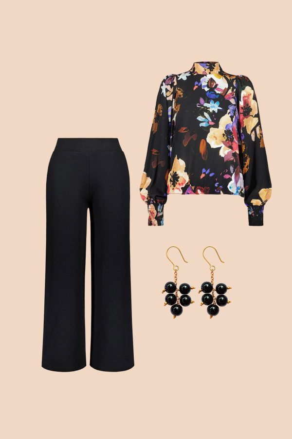 Empowering Outfit, Black Anemone Supply